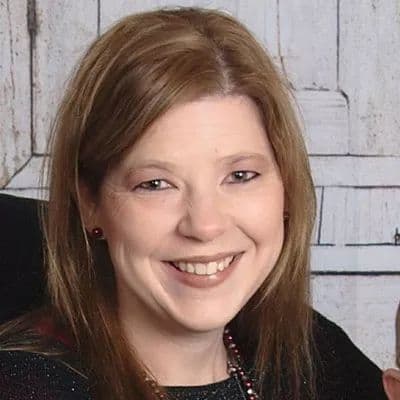 Suzanne Russo Adams, AG